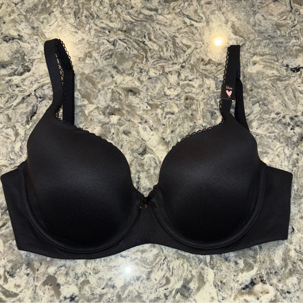 Brand New with Tags Victoria Secret Bra